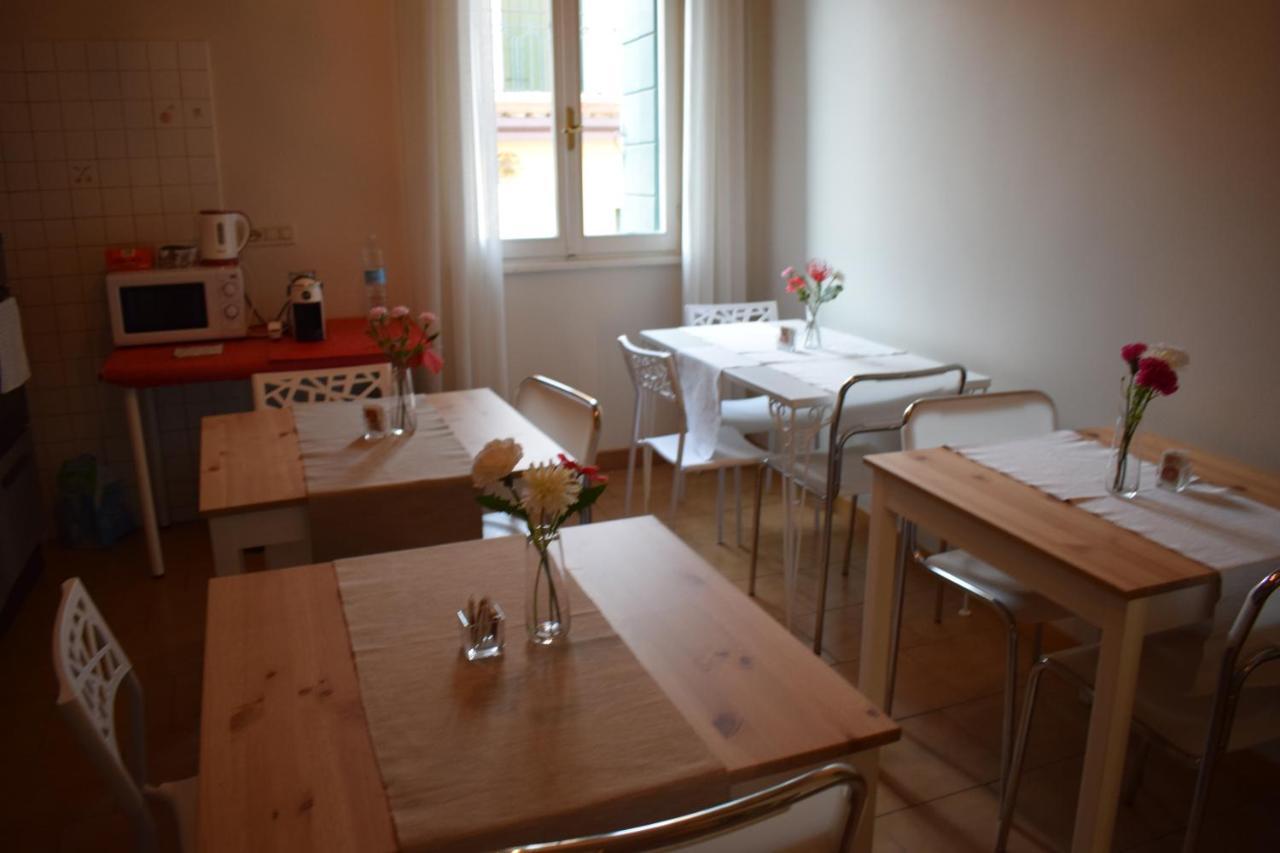 Casa Roma Rooms Падуа Екстериор снимка